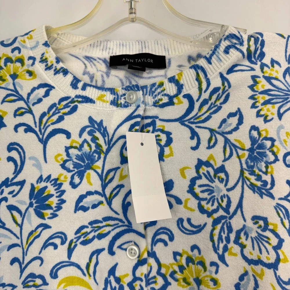 Ann Taylor Floral Cotton Button Front Cardigan‎ Blue White Yellow Size S NWT - Picture 3 of 12